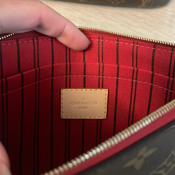 Louis Vuitton 2022 Monogram/Cerise Neverfull POUCH 🎆RFID Chipped🎆 - Picture 9 of 9